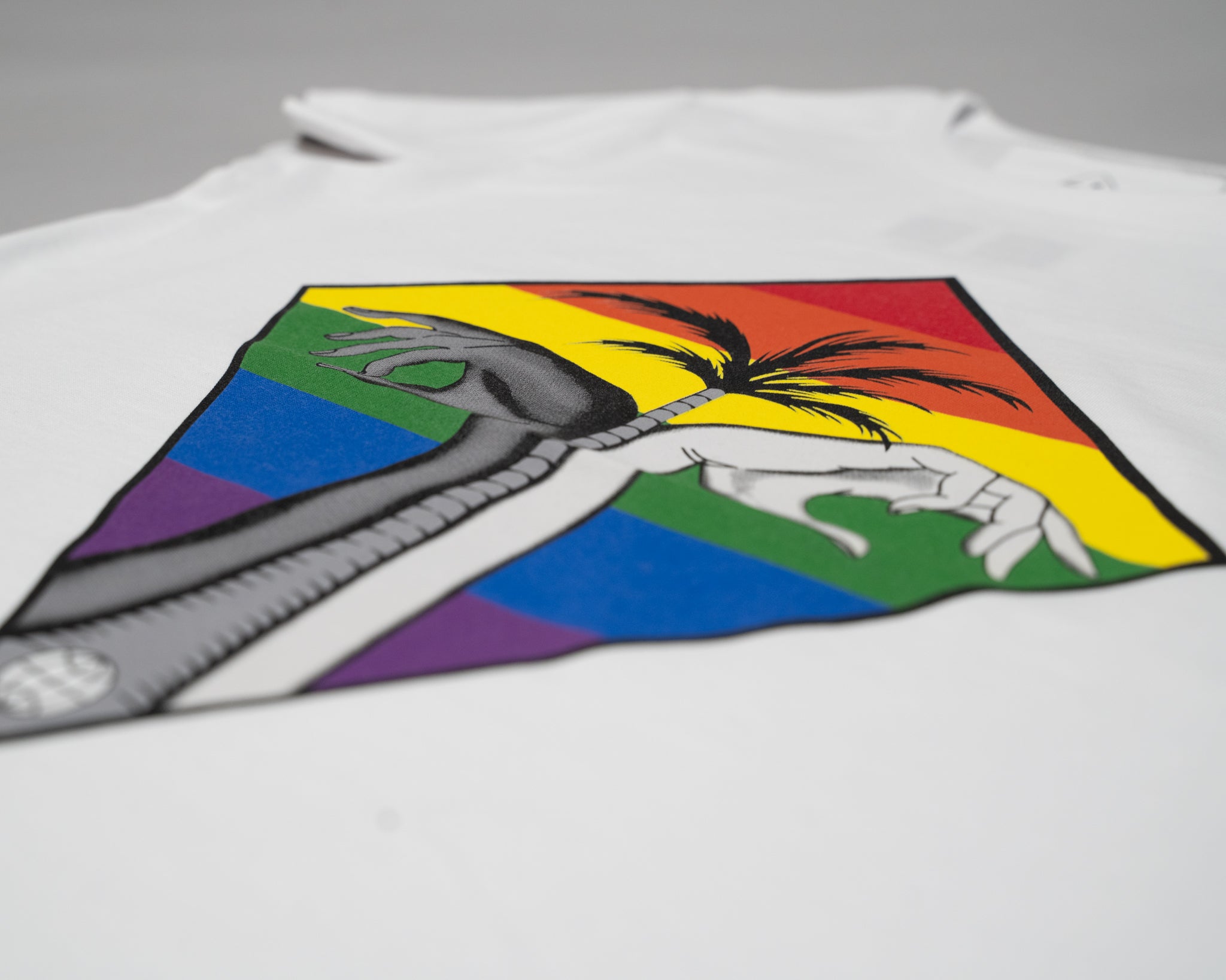 Q Original T-shirt Snow Pride